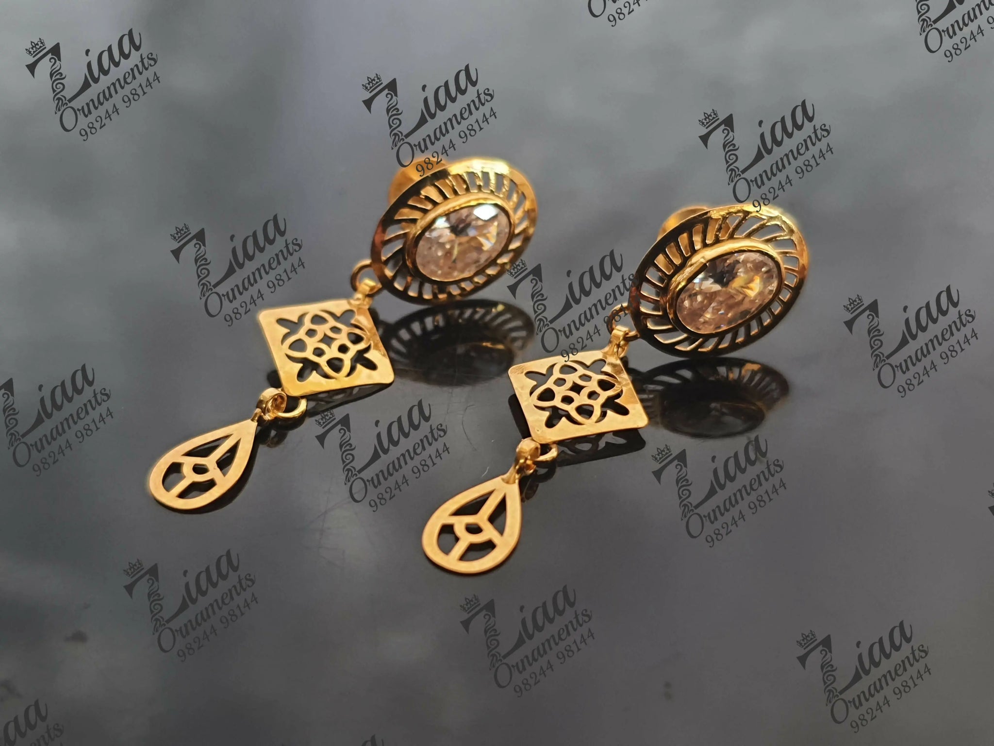 Light Weight Gold Stone Earrings Sarafa Bazar India