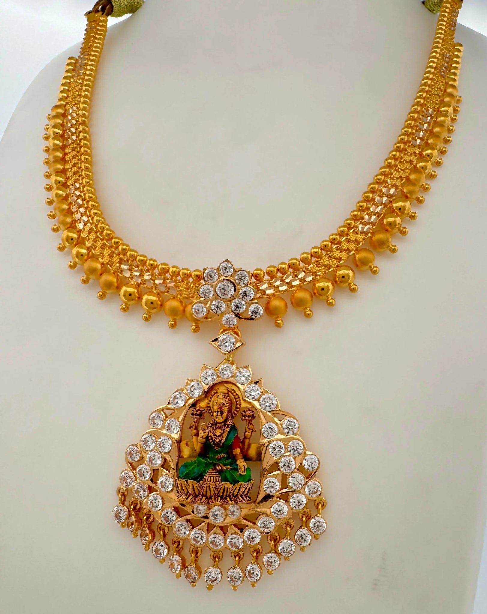 Light Weight Gold Stone Necklace Sarafa Bazar India