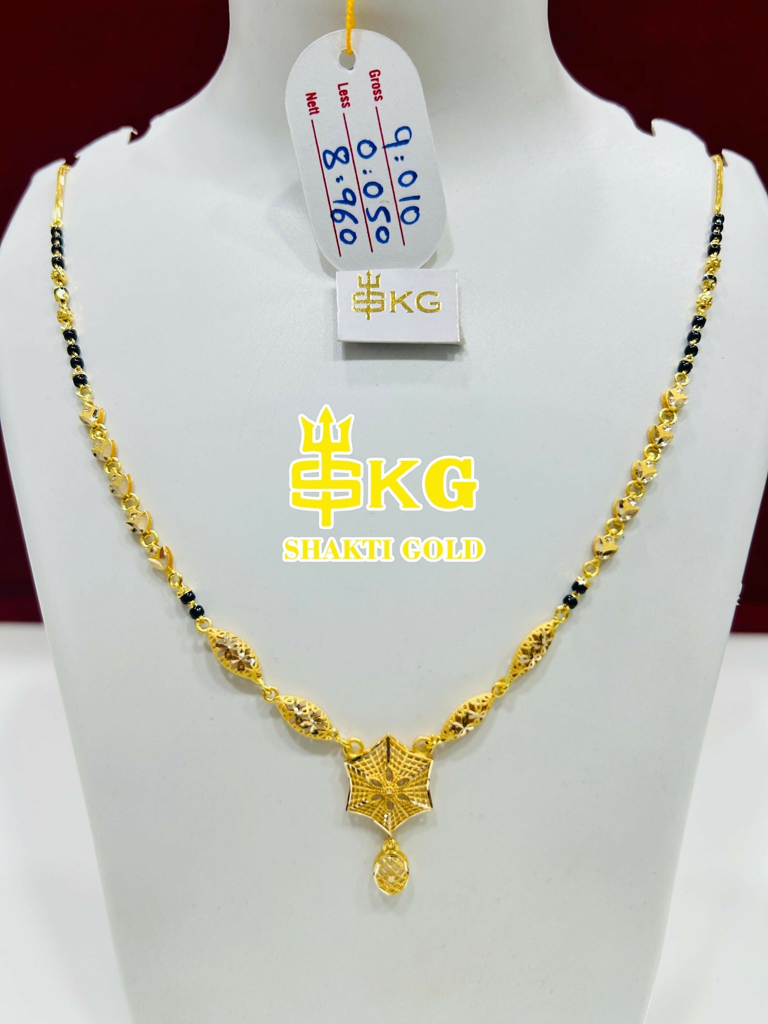 Gold Mangalsutra Sarafa Bazar India