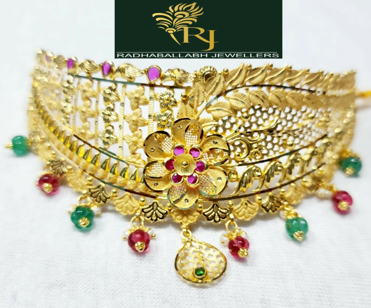 Gold Choker Sarafa Bazar India