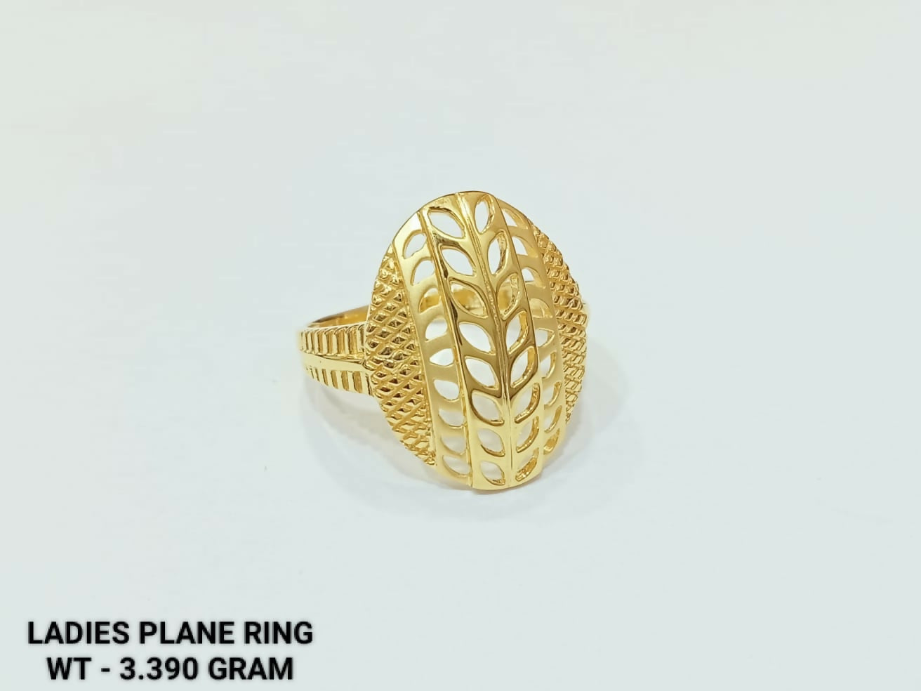 Ladies Plain Ring Sarafa Bazar India