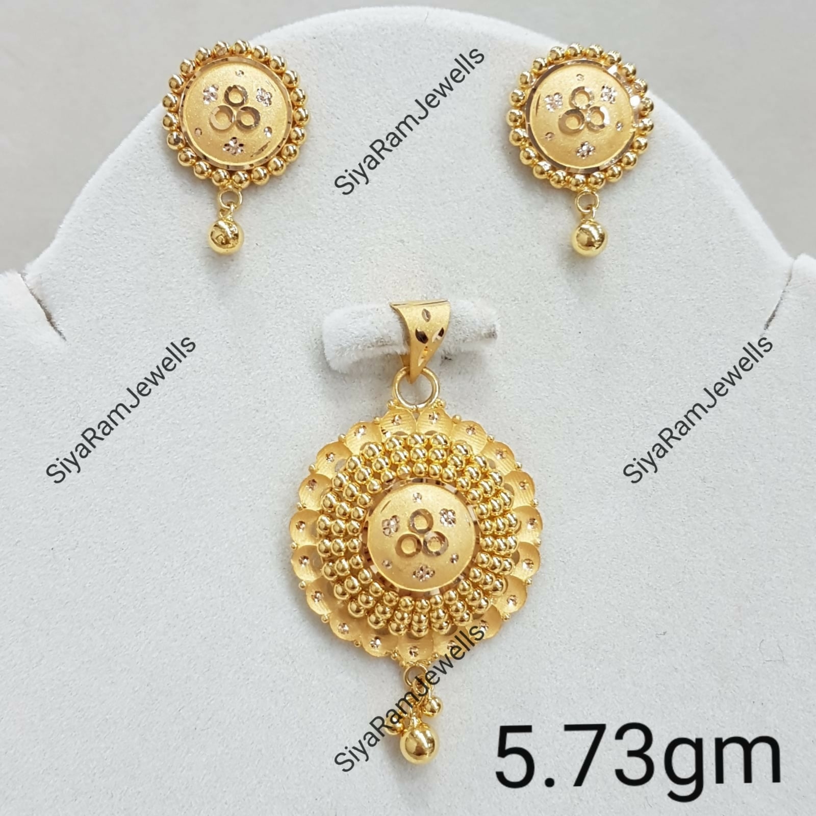 Gold Pendant Set Sarafa Bazar India