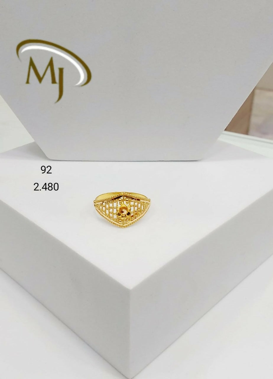 22kt Gold Ladies Rings Sarafa Bazar India