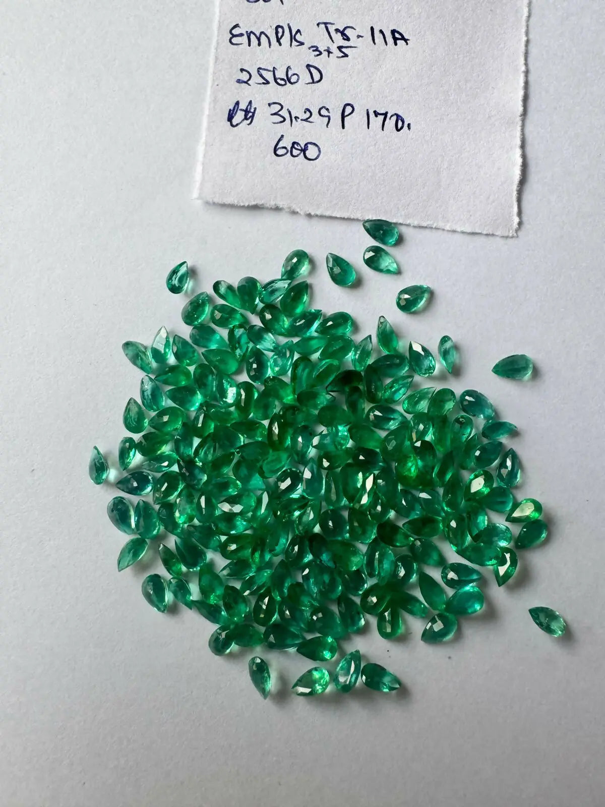 Natural Emerald Cut Stone Zambian Sarafa Bazar India