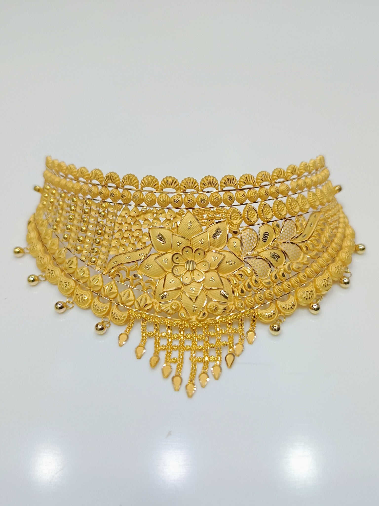 Gold Choker Sarafa Bazar India