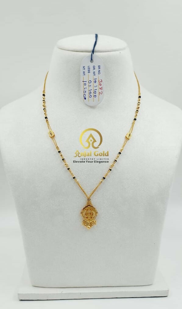 Gold Mangalsutra Sarafa Bazar India