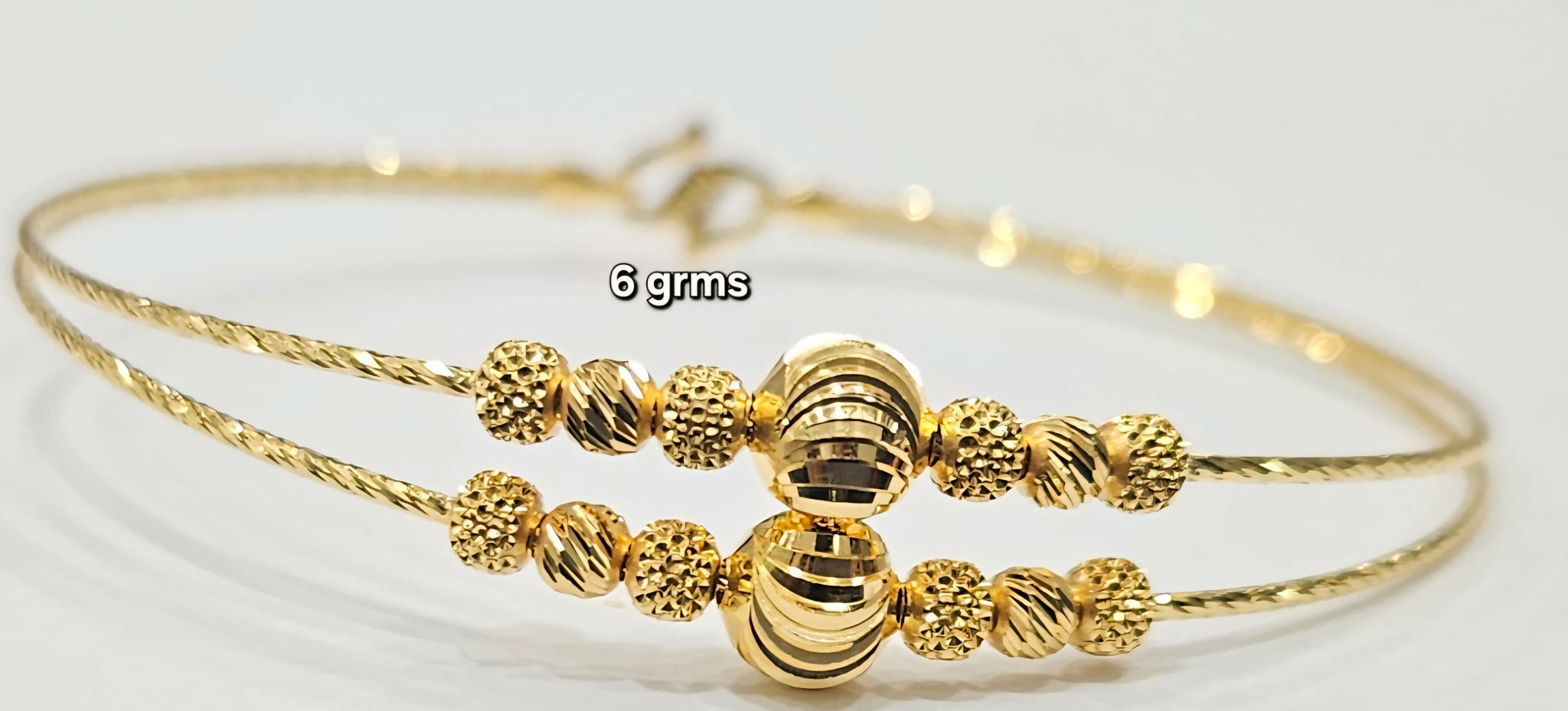 Ladies Vertical Kada Sarafa Bazar India