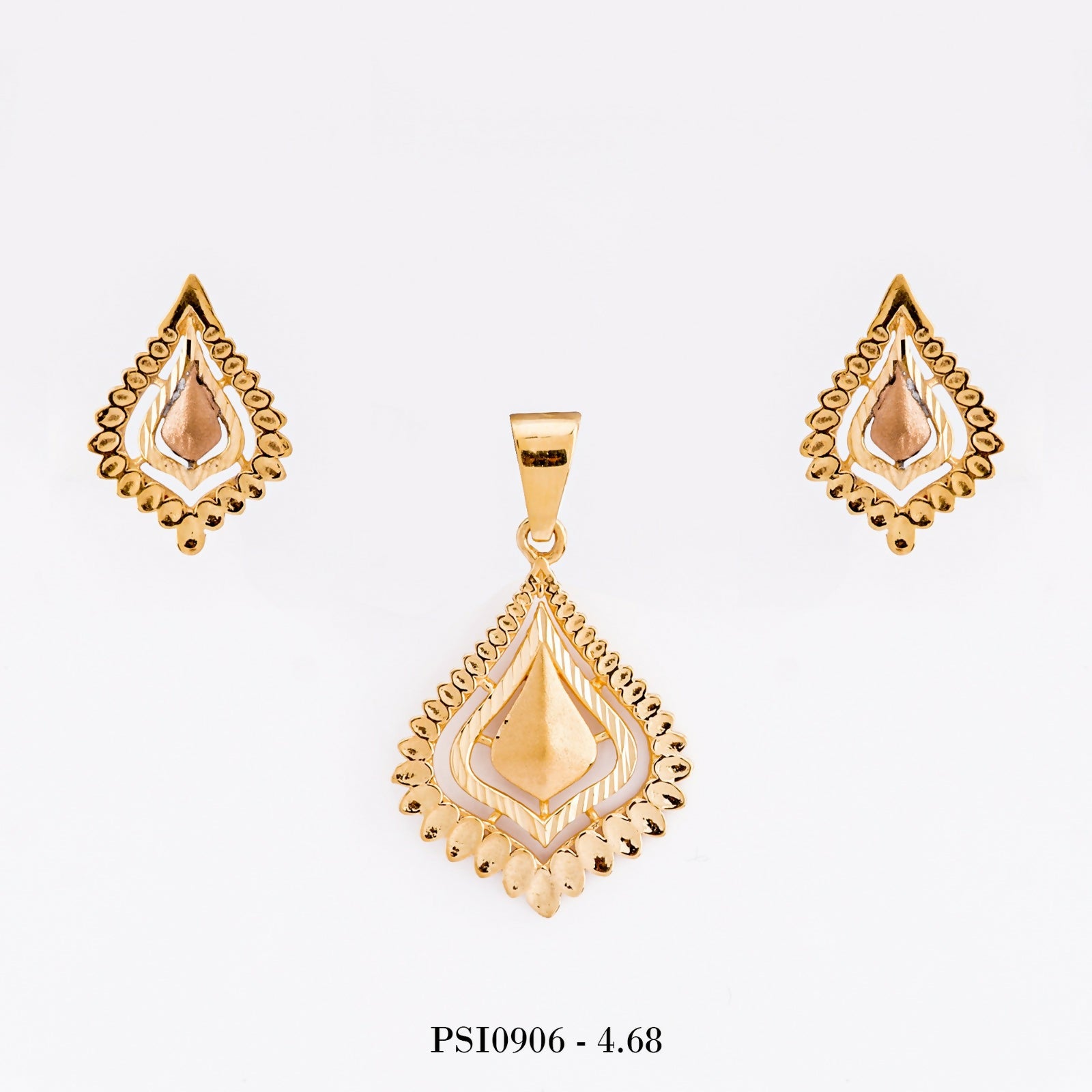 Plain Casting Pendant Set Sarafa Bazar India