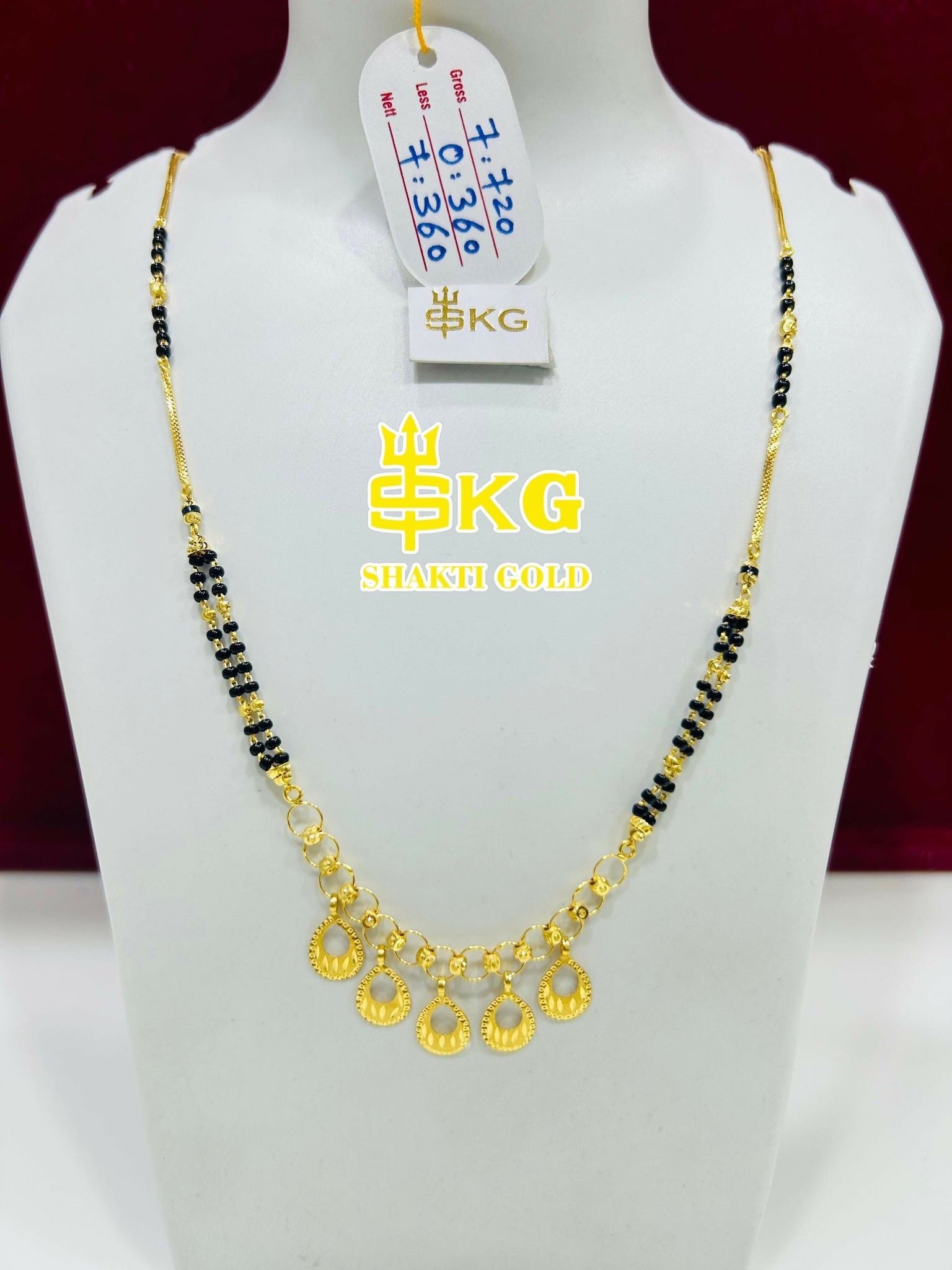 Gold Mangalsutra Sarafa Bazar India