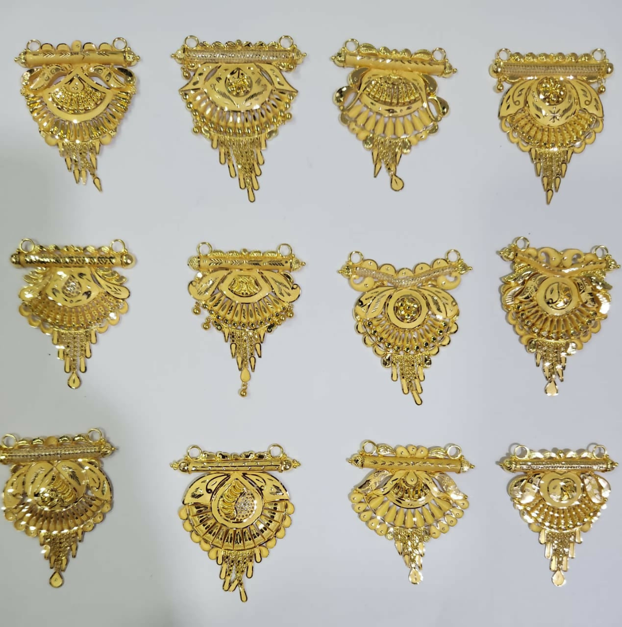 Gold Mangalsutra Pendants Sarafa Bazar India
