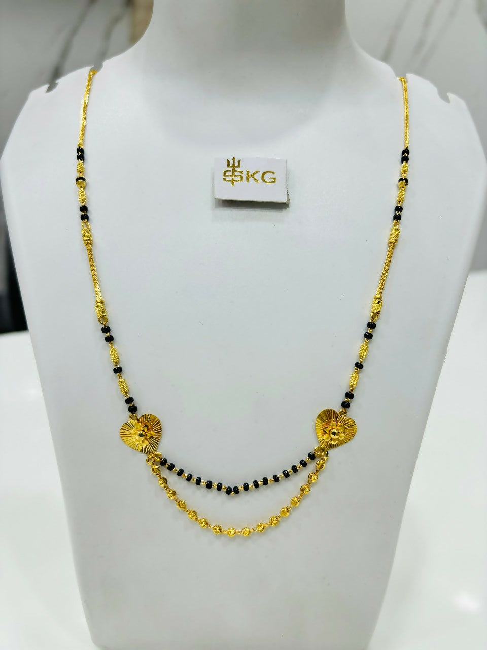 Gold Mangalsutra Sarafa Bazar India