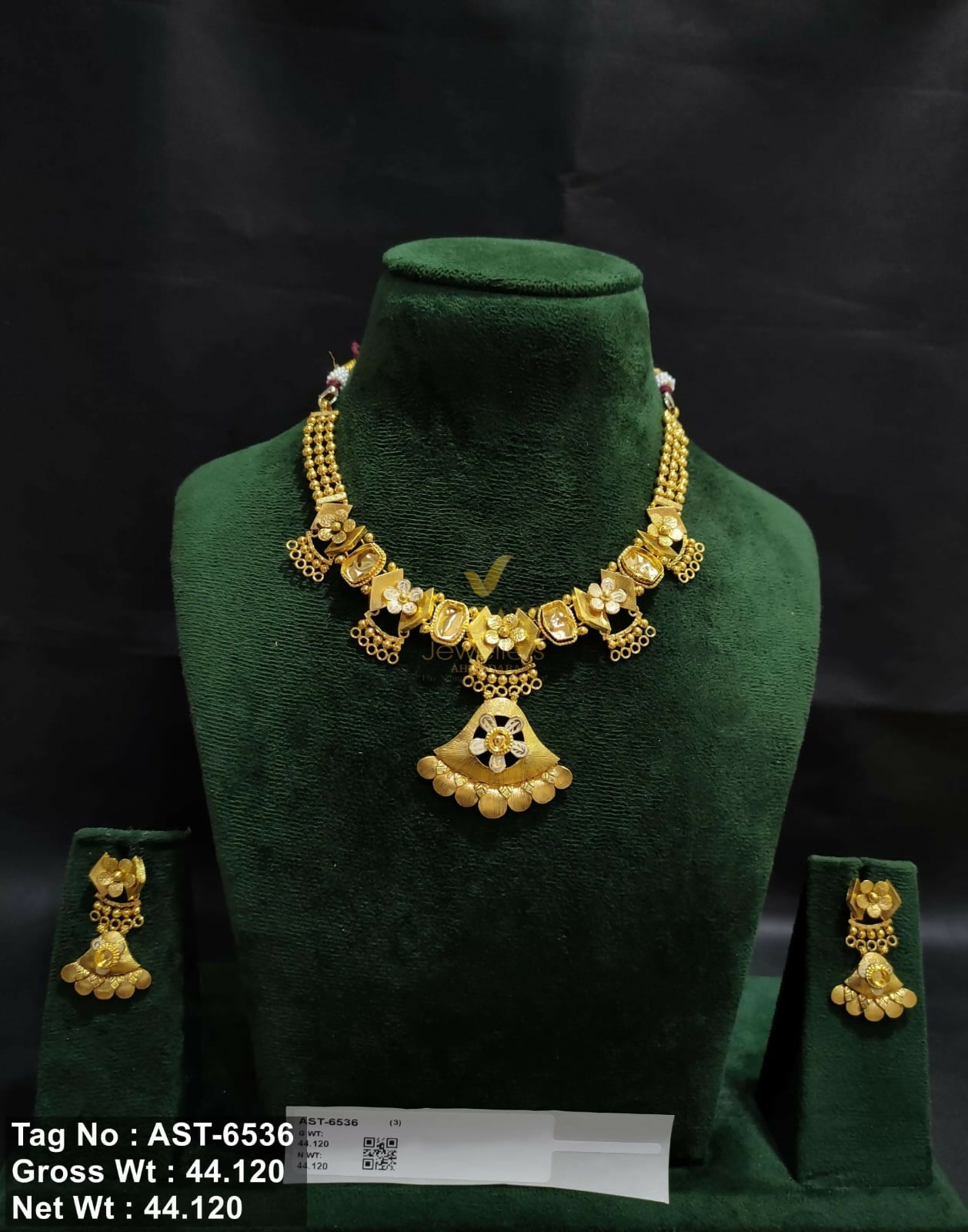 Antique Necklace Khoka