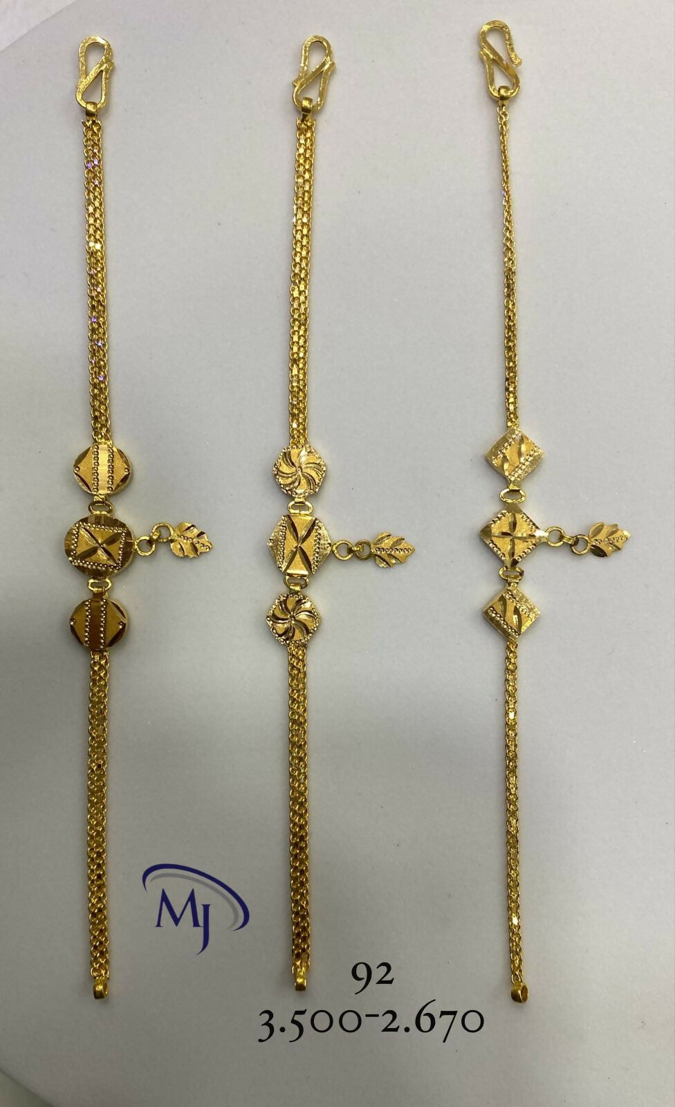 22kt Gold Ladies Bracelet Sarafa Bazar India