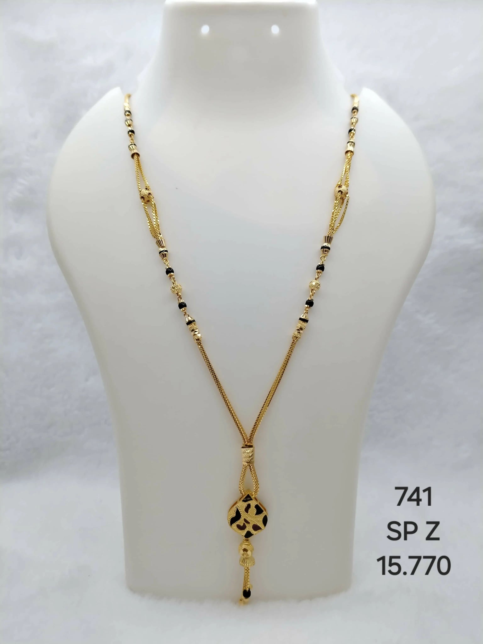 SP Mangalsutra Sarafa Bazar India