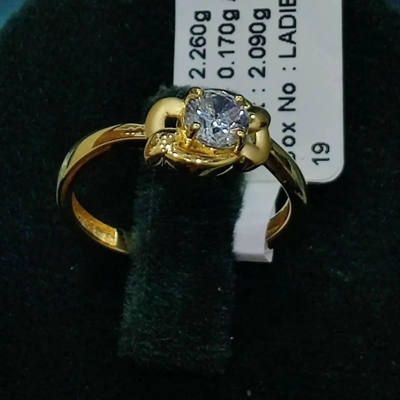 Solitaire Ladies Ring Sarafa Bazar India