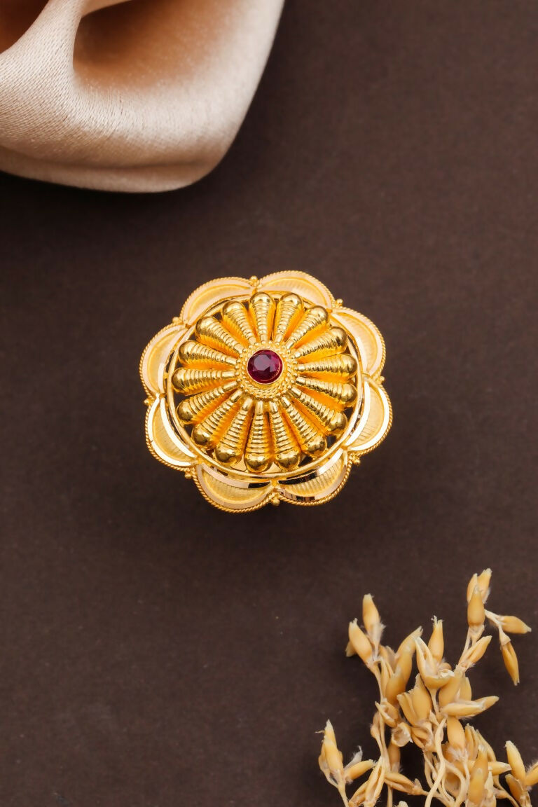 Gold Ladies Ring Sarafa Bazar India