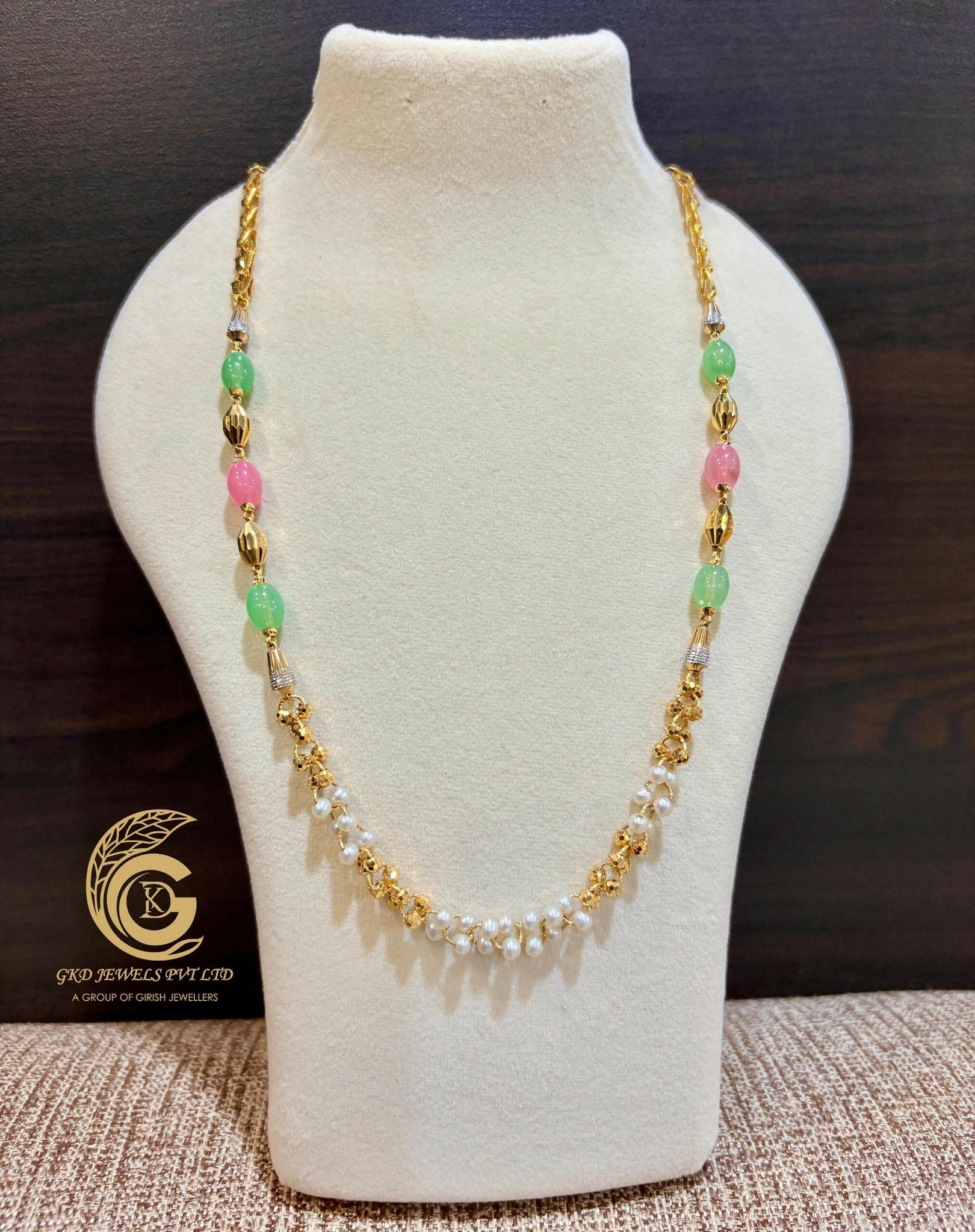 Vertical Mala Sarafa Bazar India