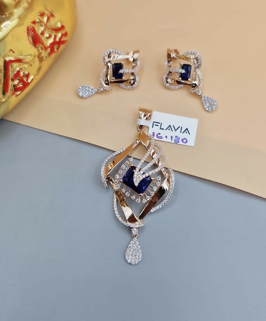 18kt Rose Gold Pendant Set 18