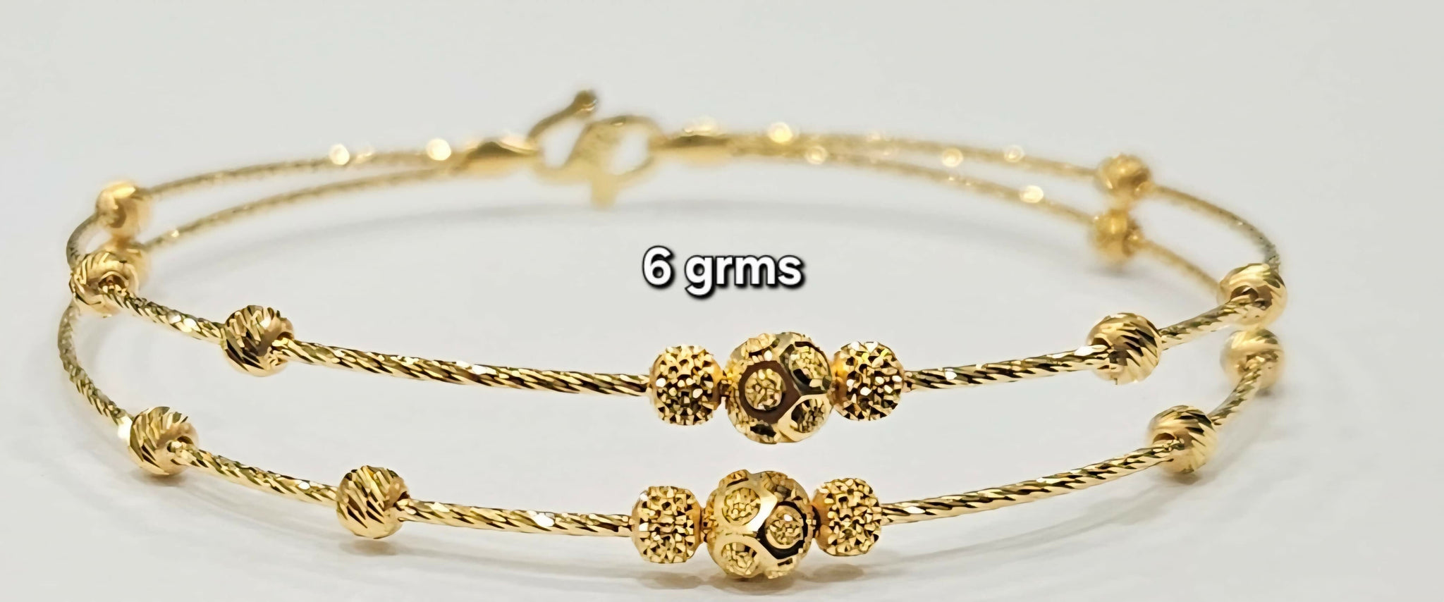 Ladies Vertical Kada Sarafa Bazar India