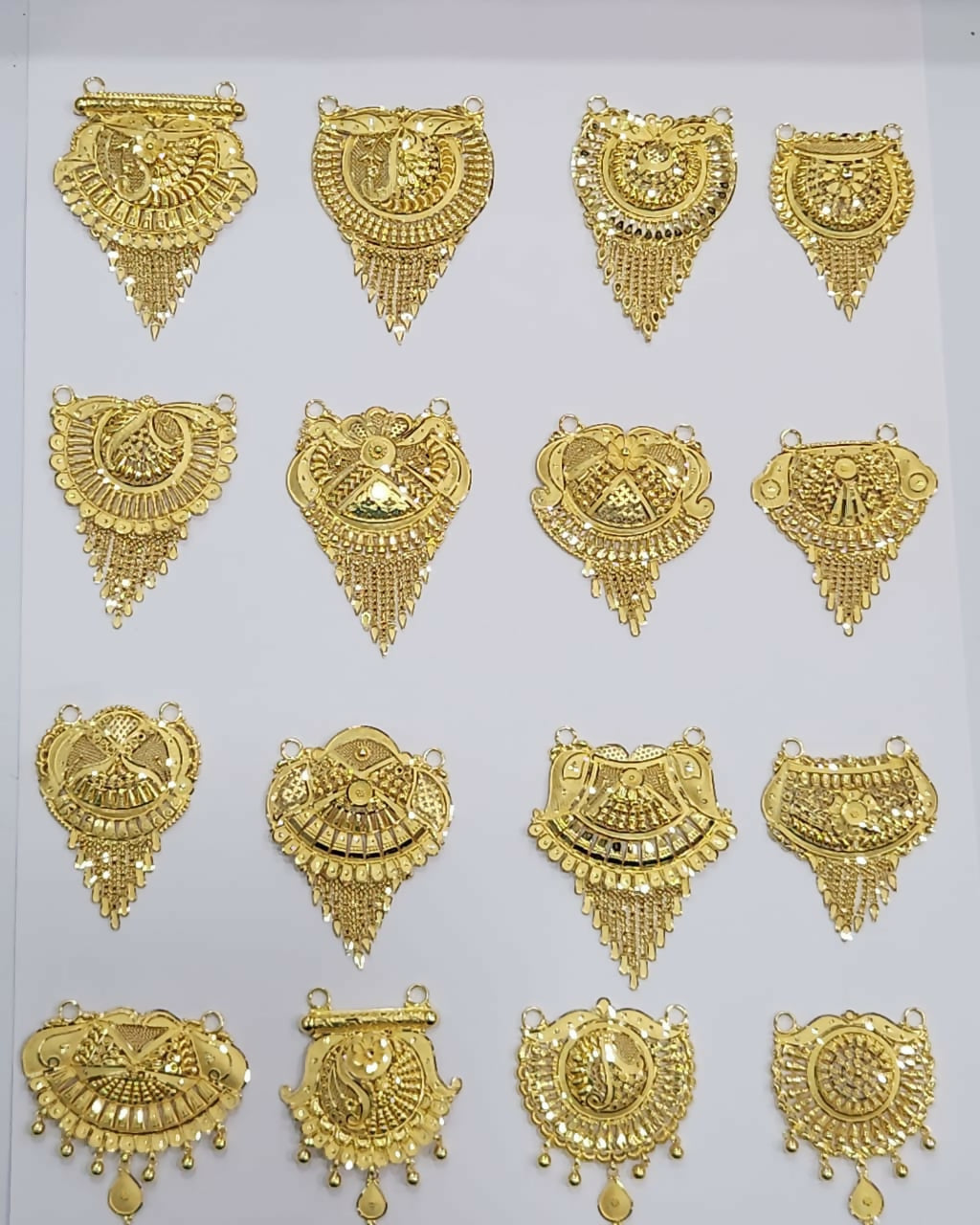 Gold Mangalsutra Pendants Sarafa Bazar India