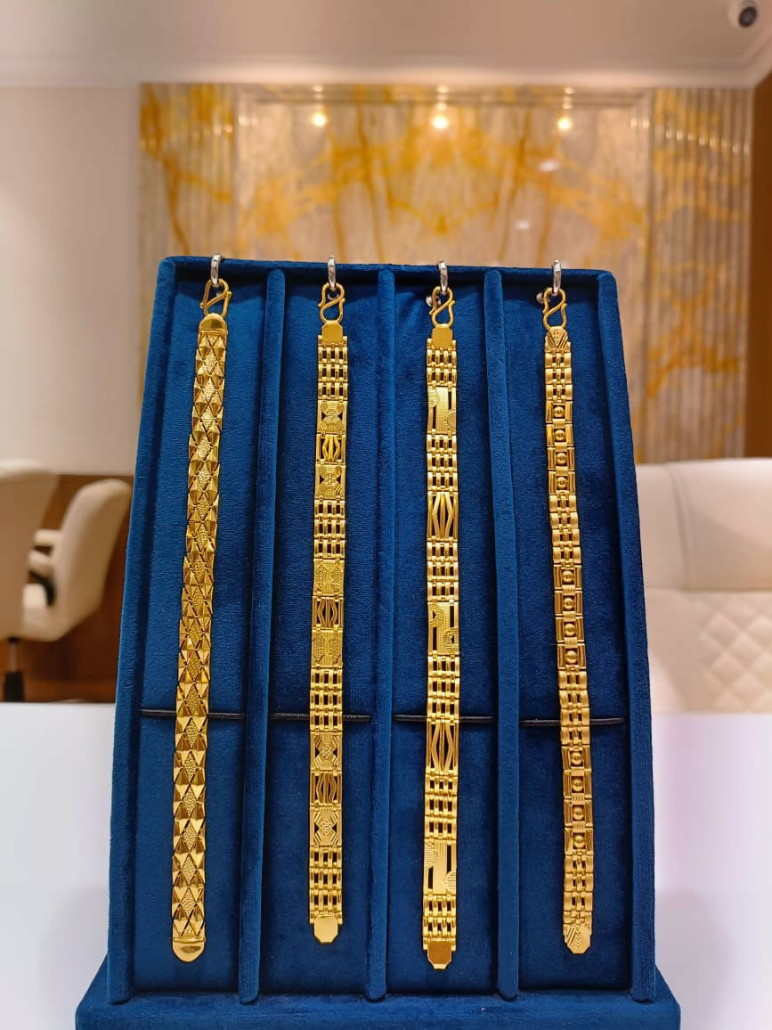 Handmade Gents Bracelets Sarafa Bazar India