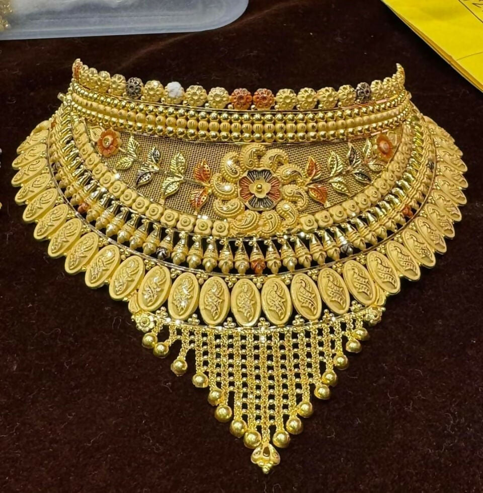 Gold Choker Sarafa Bazar India