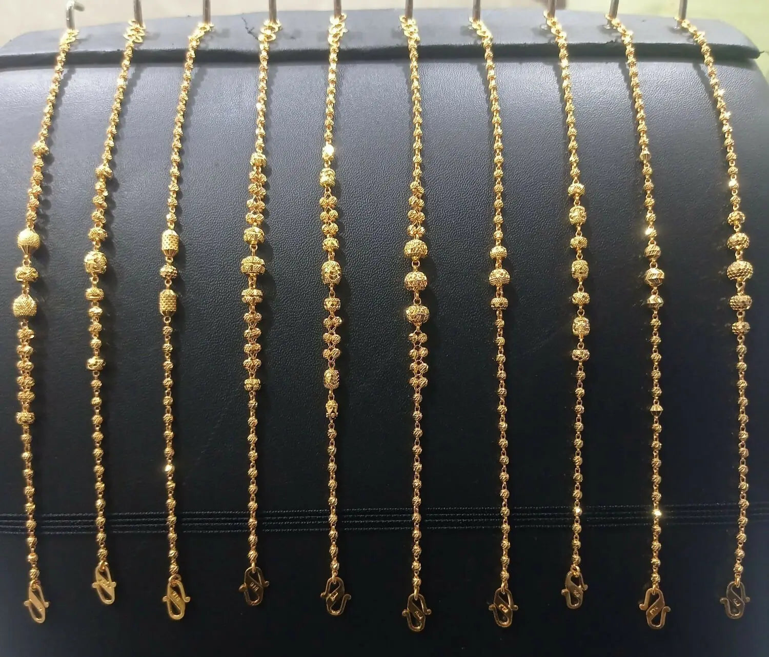 Vertical Ladies Bracelets Sarafa Bazar India