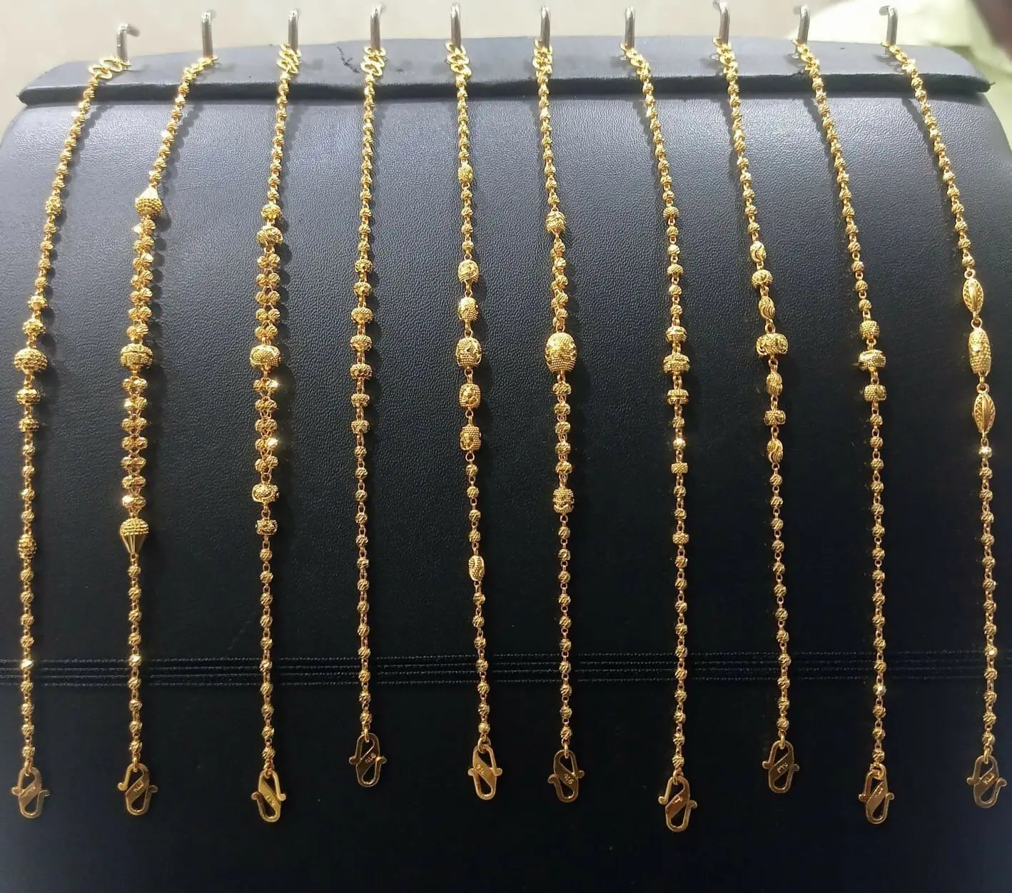 Vertical Ladies Bracelets Sarafa Bazar India