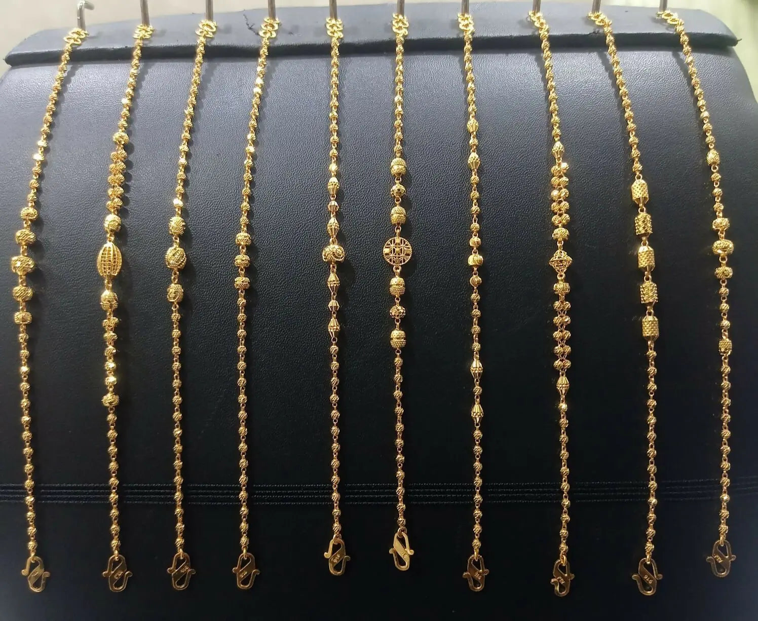 Vertical Ladies Bracelets Sarafa Bazar India