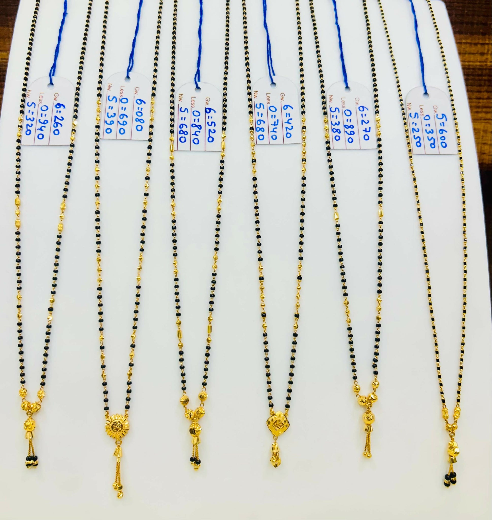 Gold Mangalsutra Sarafa Bazar India