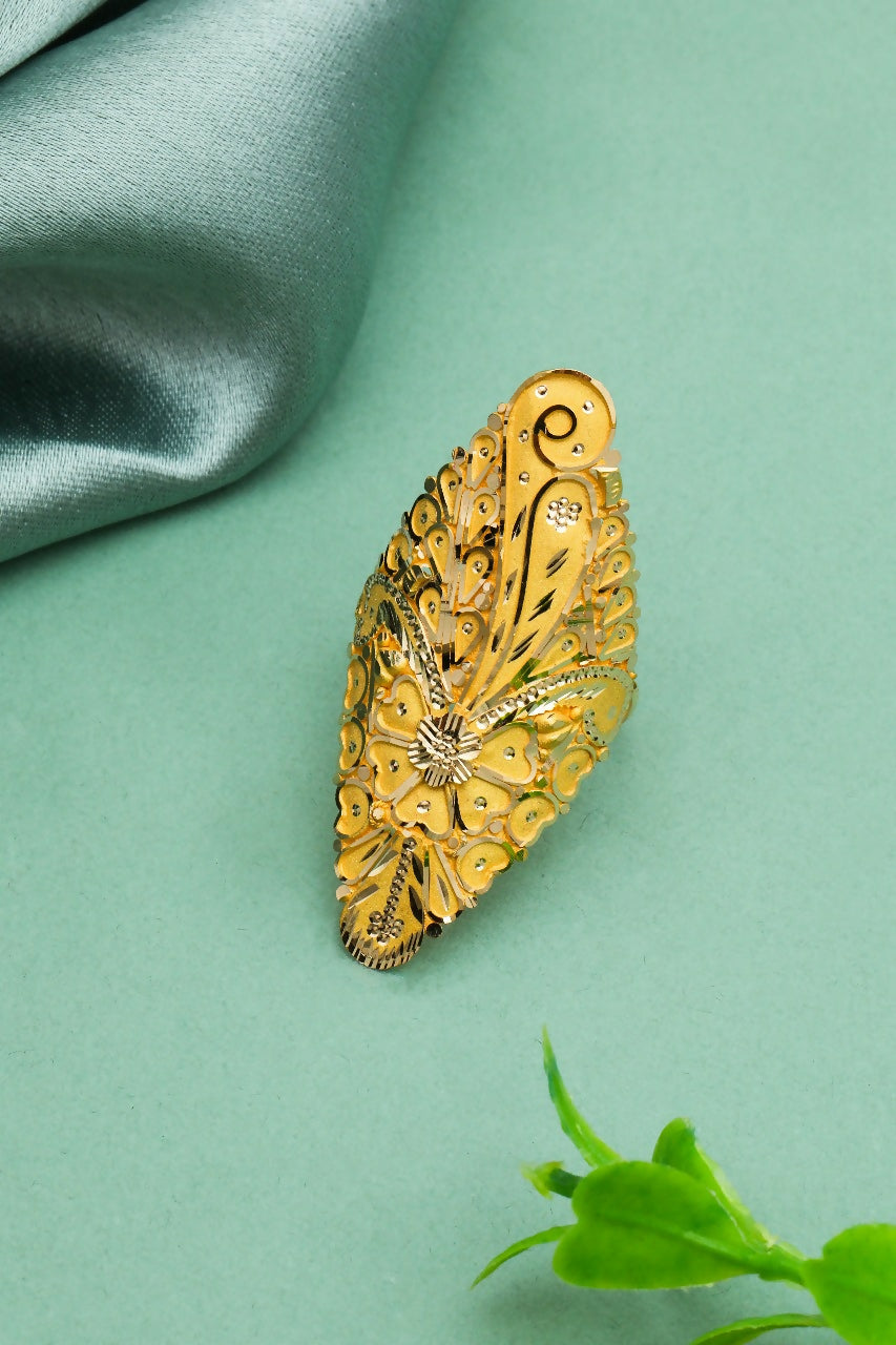 Gold Ladies Rings Sarafa Bazar India