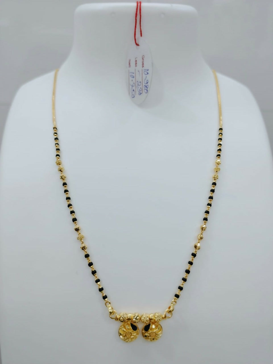 Gold Mangalsutra Sarafa Bazar India