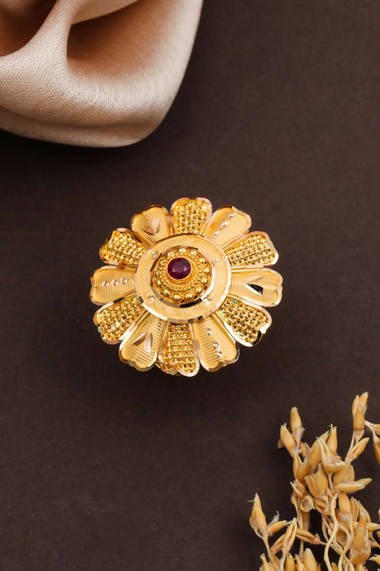 Gold Ladies Ring Sarafa Bazar India