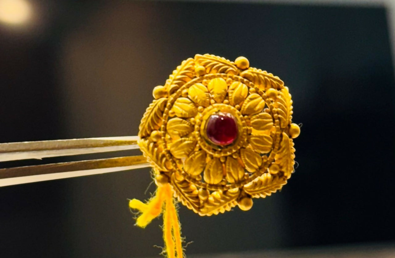 Antique Ladies Ring Sarafa Bazar India