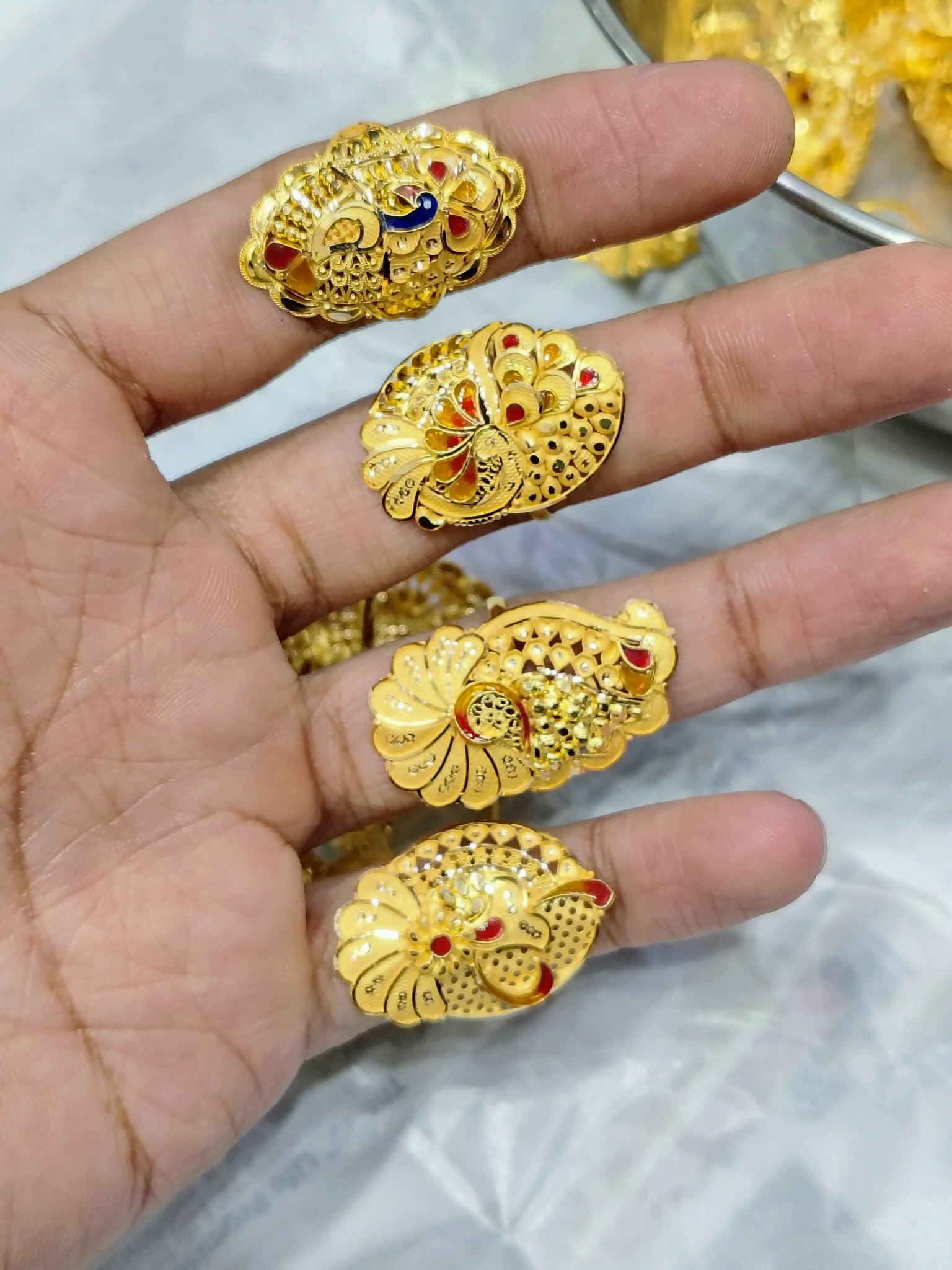 Gold Ladies Rings Sarafa Bazar India