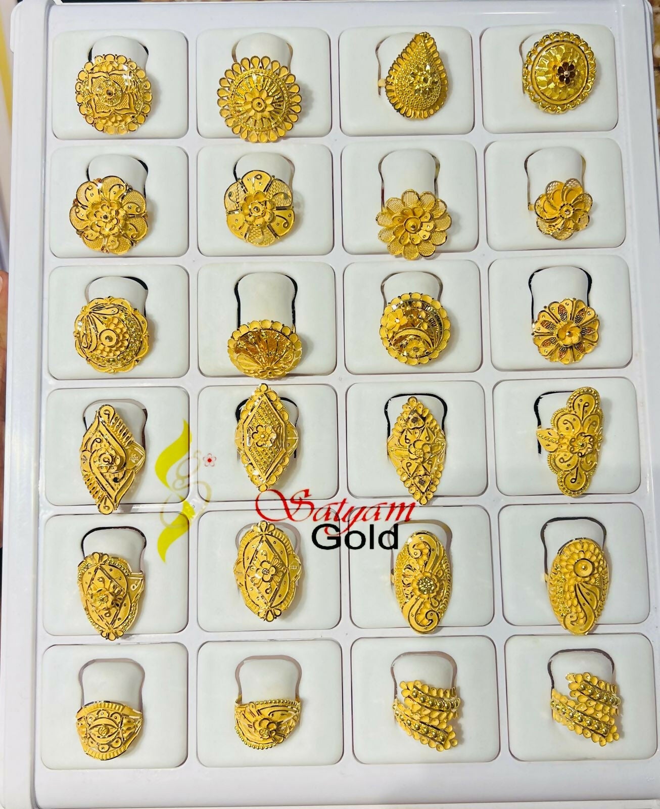 Gold Ladies Rings Sarafa Bazar India