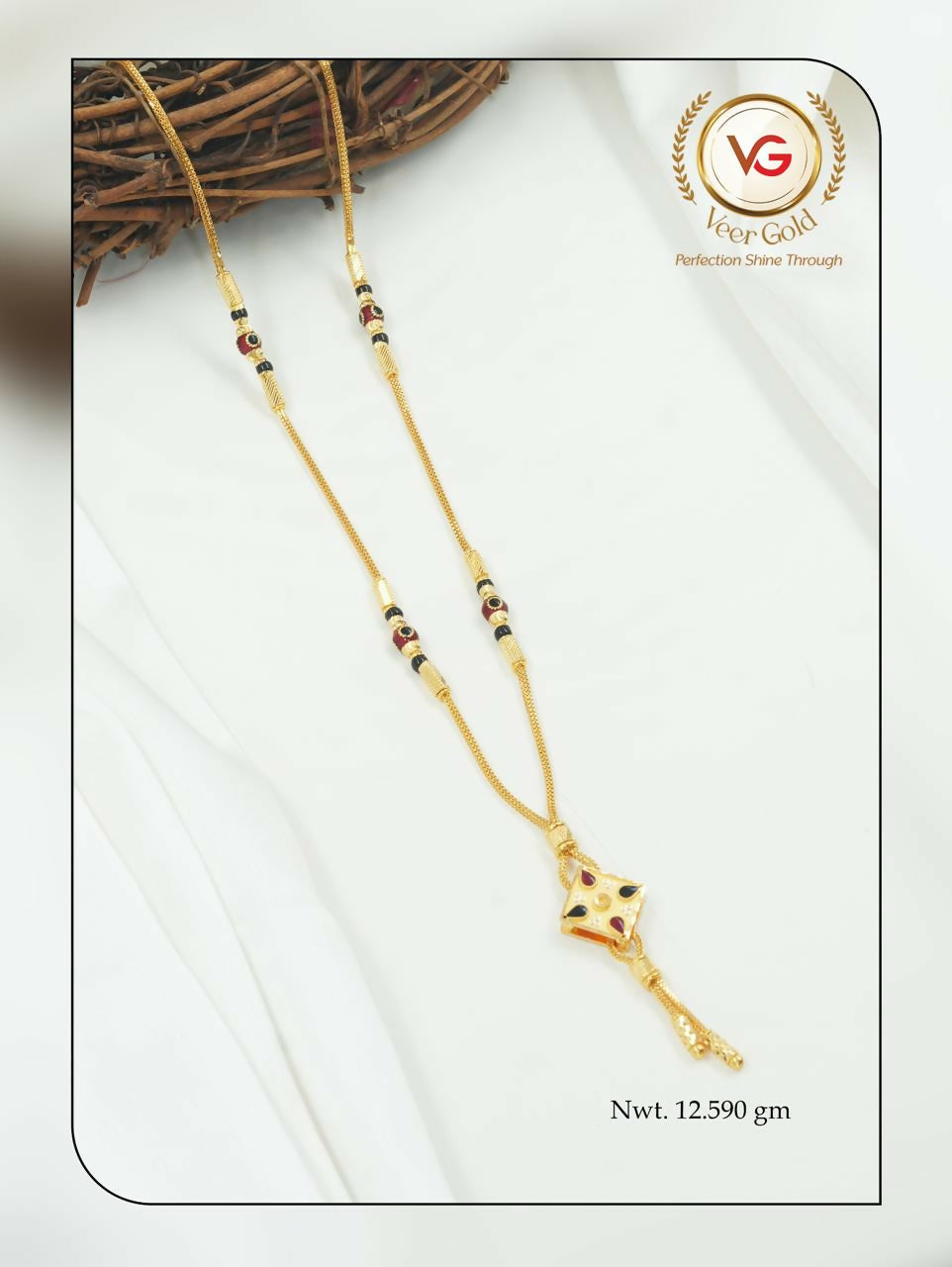 Gold Mangalsutra Sarafa Bazar India