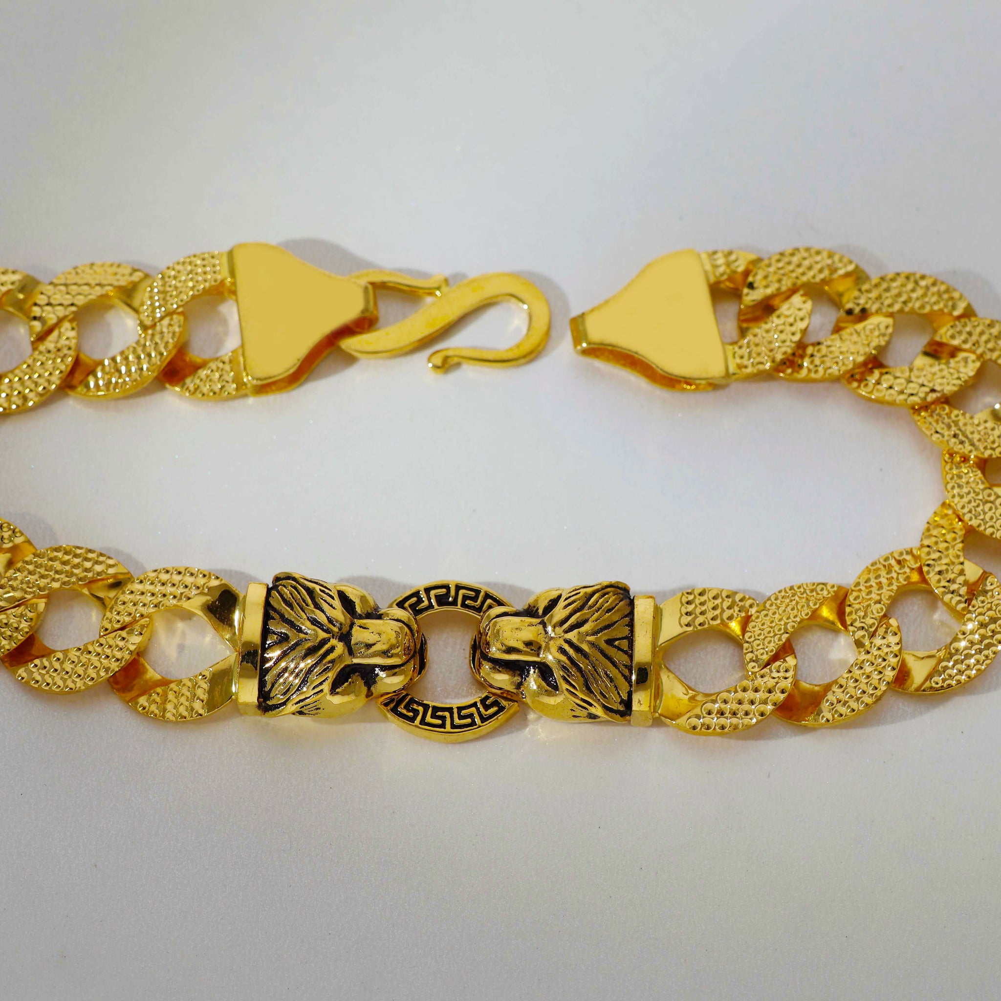 Lion Face Designer Gents Gold Bracelet Sarafa Bazar India