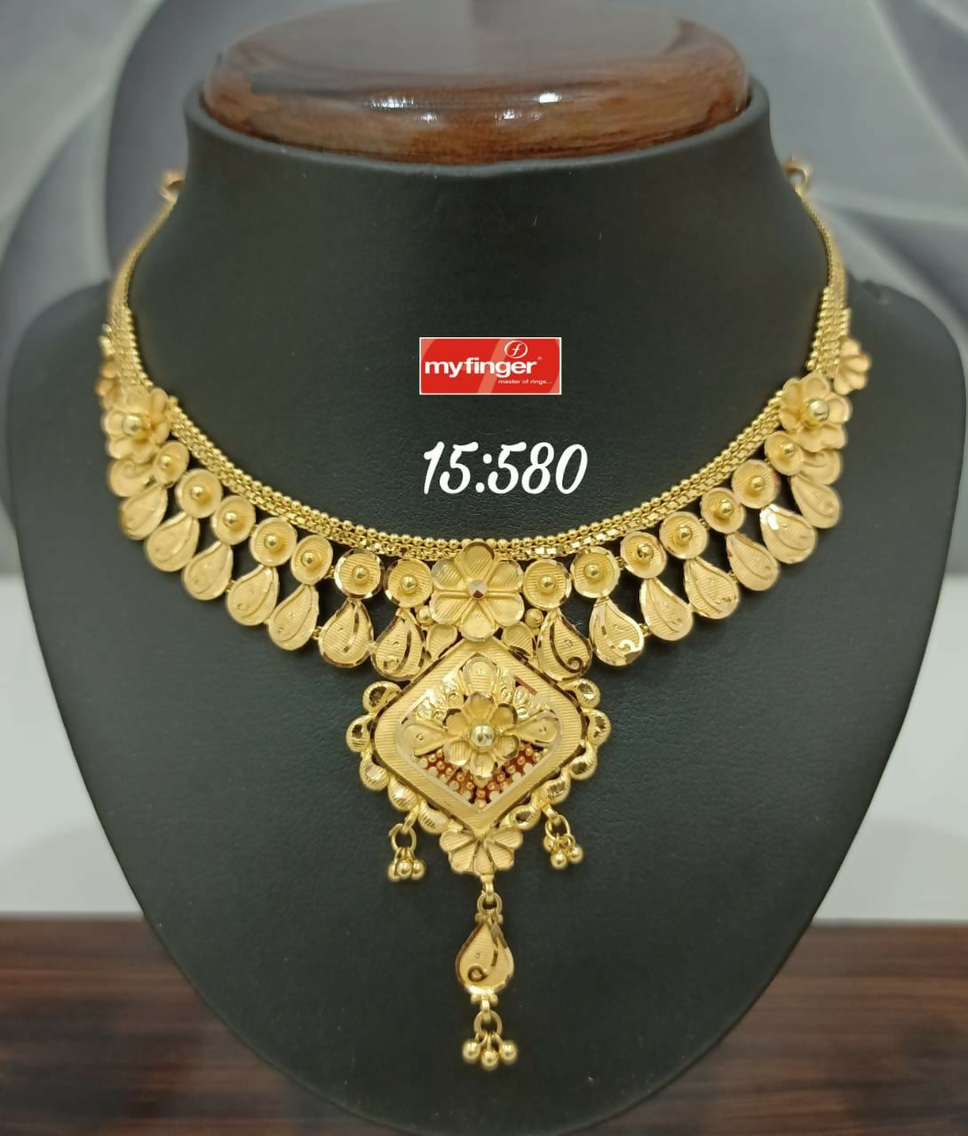 Gold Necklace Sarafa Bazar India