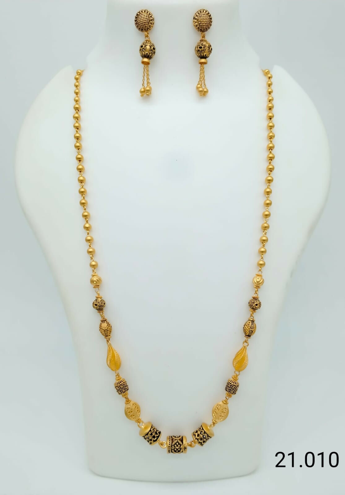 Antique Mala Sarafa Bazar India