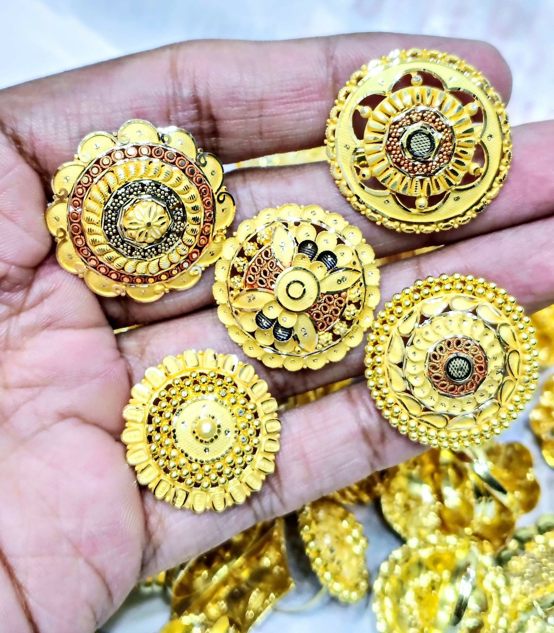 Gold Ladies Rings Sarafa Bazar India