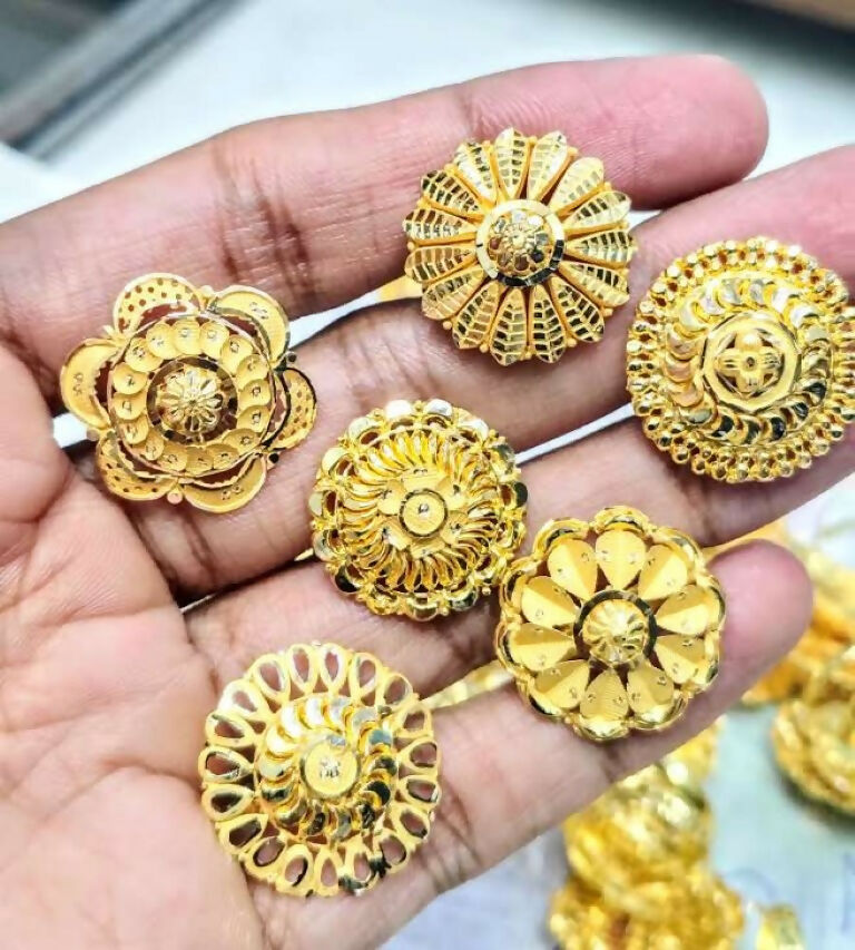 Gold Ladies Rings Sarafa Bazar India