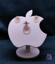 Rose Gold Pendant Set Sarafa Bazar India