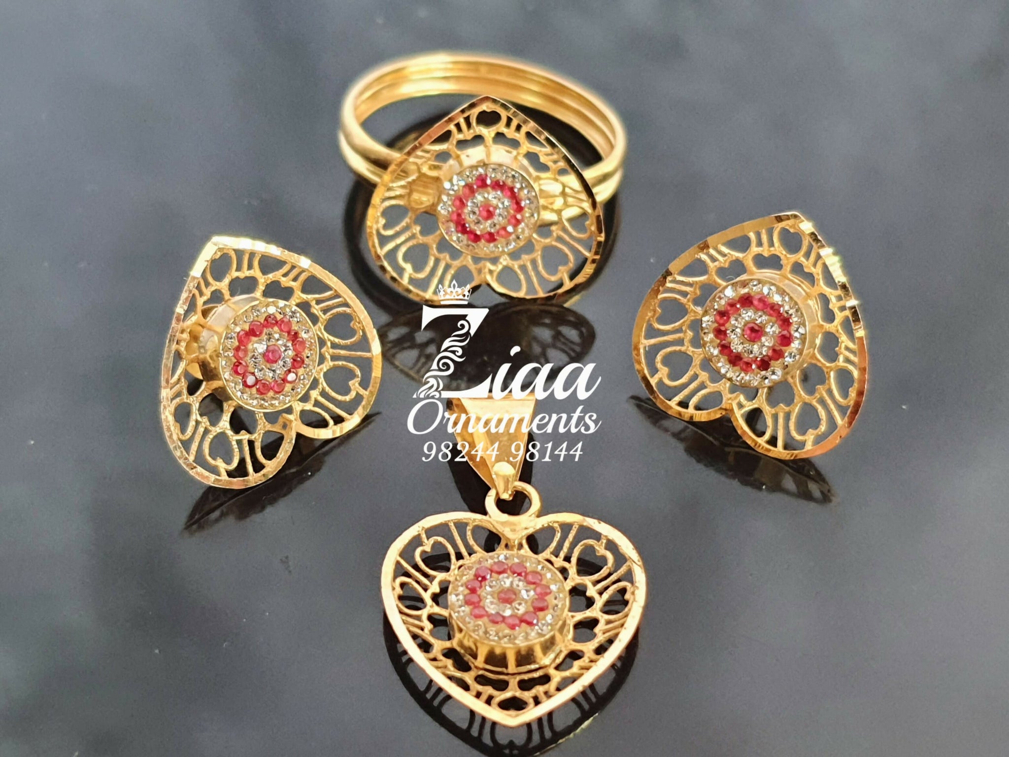 Light Weight Gold Stone Ring & Pendant Set Sarafa Bazar India