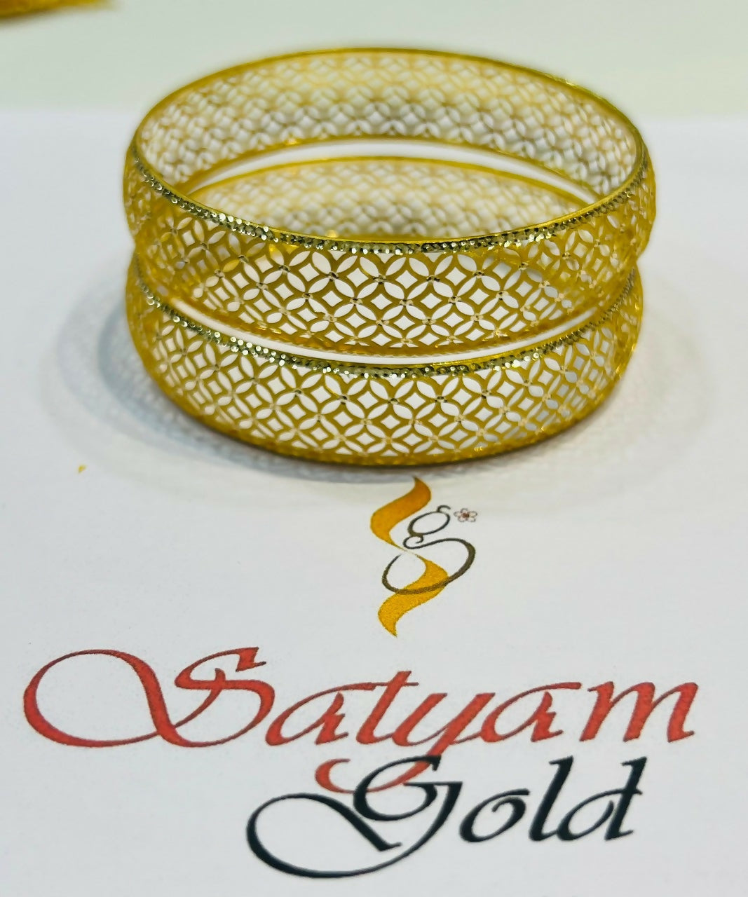 Gold Bangles Sarafa Bazar India