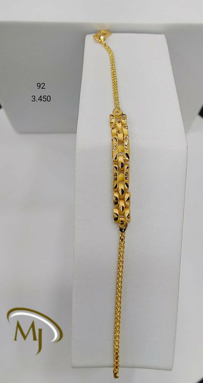 22kt Gold Ladies Bracelets Sarafa Bazar India