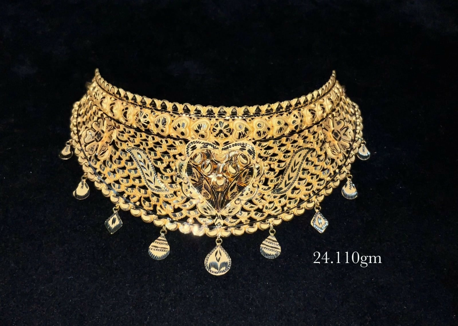 Gold Choker Sarafa Bazar India