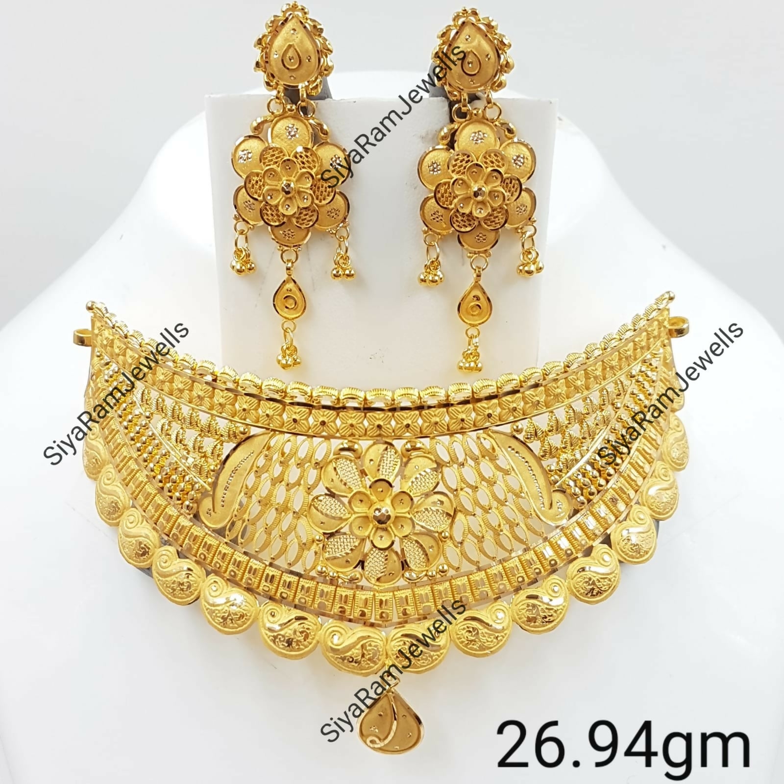 Gold Choker Sarafa Bazar India