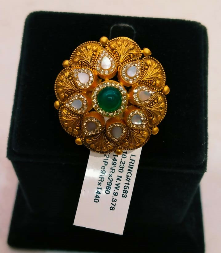Antique Ladies Ring Sarafa Bazar India