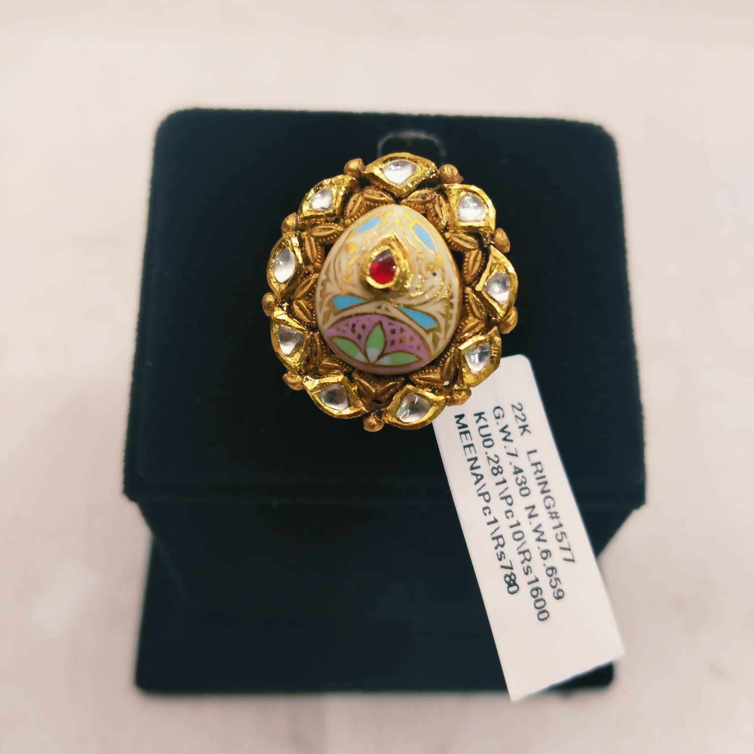 Antique Ladies Ring Sarafa Bazar India